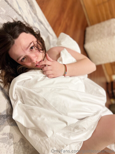 Babygirlvanni ポルノ女優 画像