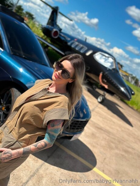 Babygirlvanni 限定モデル 写真