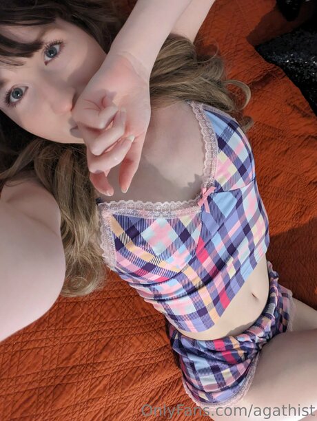 ポニーテールオンリーファンズ エロ 画像