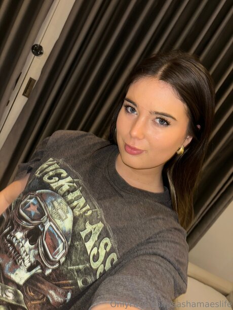 義母オンリーファンズ 美しい裸 画像