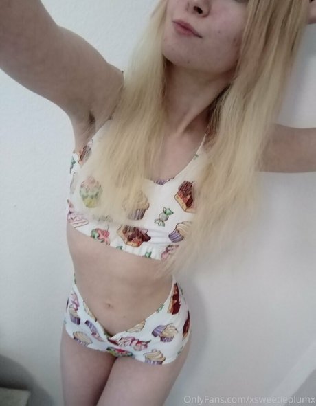 巨乳に射精 OnlyFans セクシー裸 画像