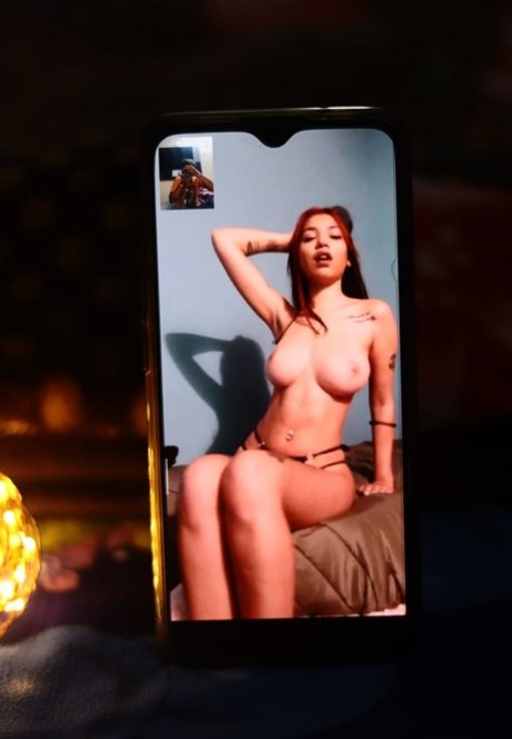 18歳のオンリーファンズ 裸 画像