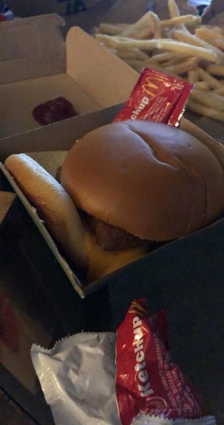 マイクロTバックOnlyFans エロチック 写真