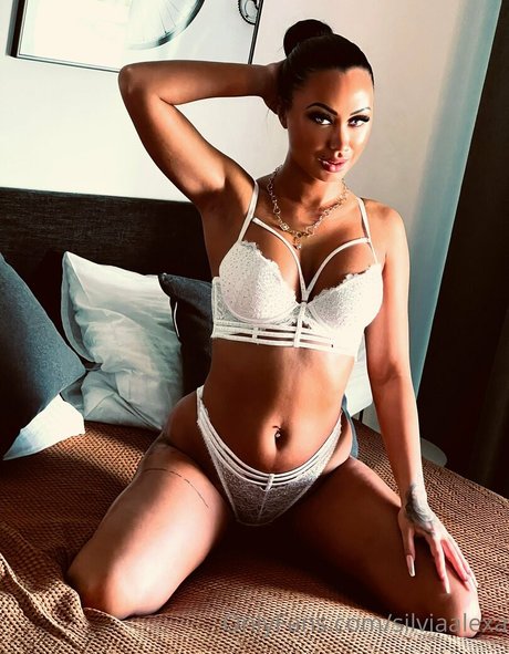 silviaalexa ポルノモデル 画像