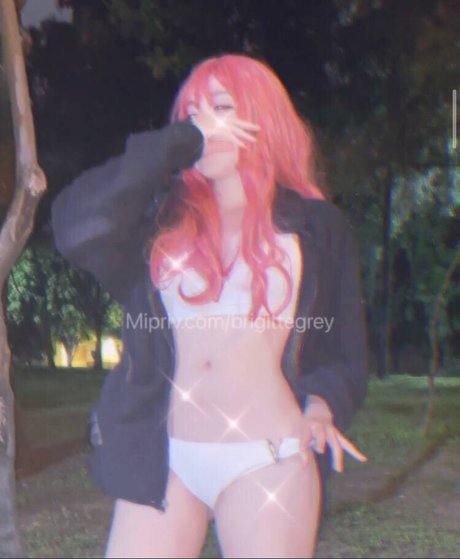 肉厚マンコオンリーファンズ ポルノグラフィック 画像