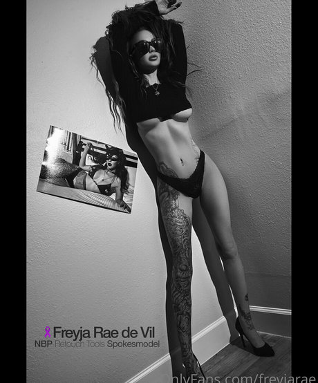 freyjarae トップモデル 写真