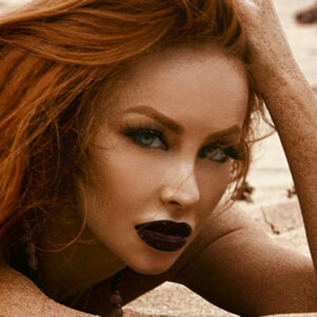 freyjarae ヌードモデル 写真