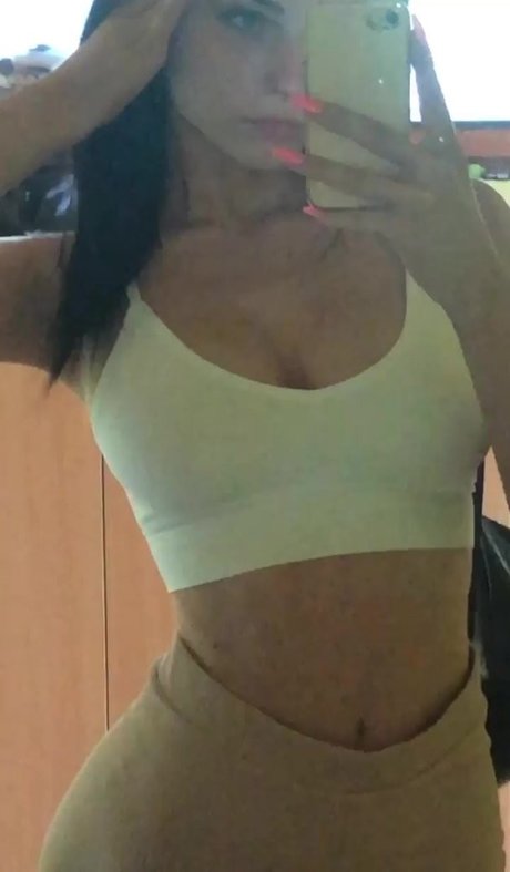 Lucie Brousilova 無料女優 画像