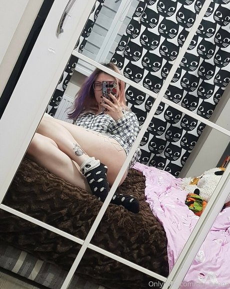 毛深いアジア人オンリーファンズ 無料ヌード 写真