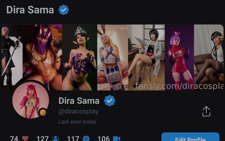 大きなお尻と巨乳のオンリーファンズ 美しいポルノ 写真