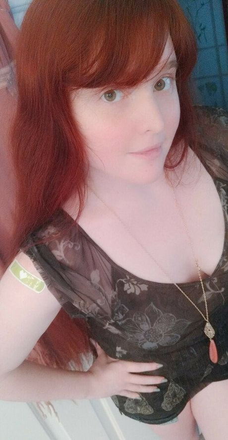 女性の筋肉オンリーファンズ ホットヌード 写真