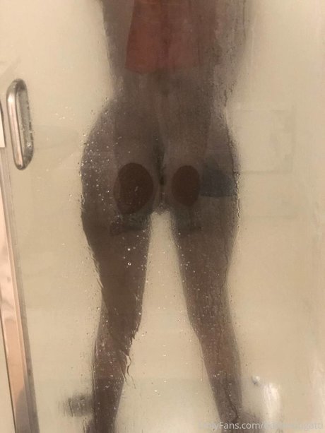 ハンズオンリーファン 無料ポルノ 写真