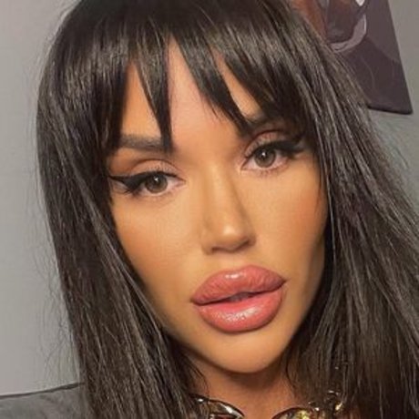 黒人ママオンリーファンズ ホットヌード ギャラリー