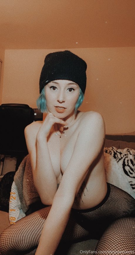 小人の裸OnlyFans 可愛い 写真