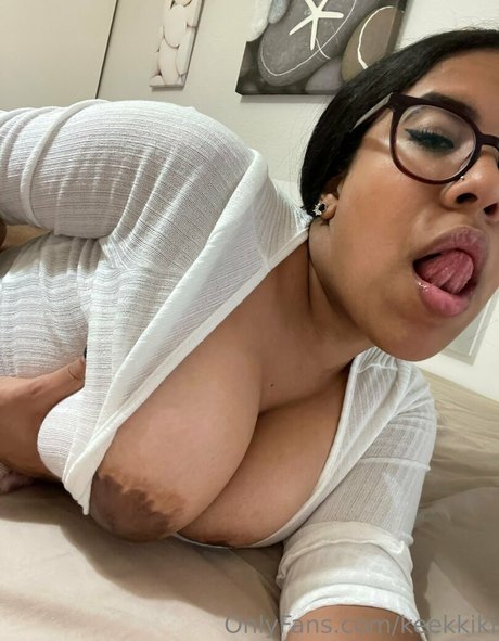 熟女 太め OnlyFans 無料エロ ギャラリー