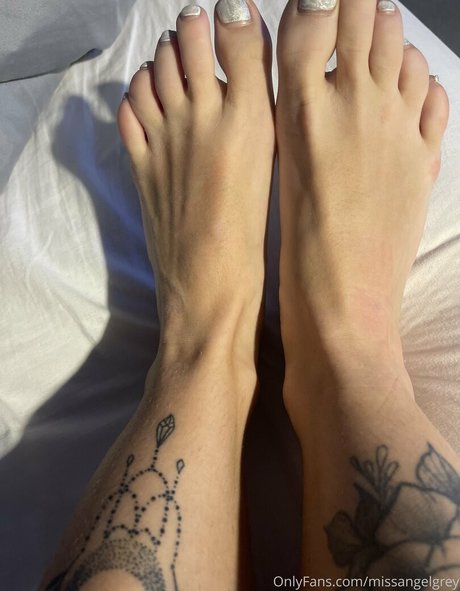 BBW パウグ オンリーファンズ ヌード 画像