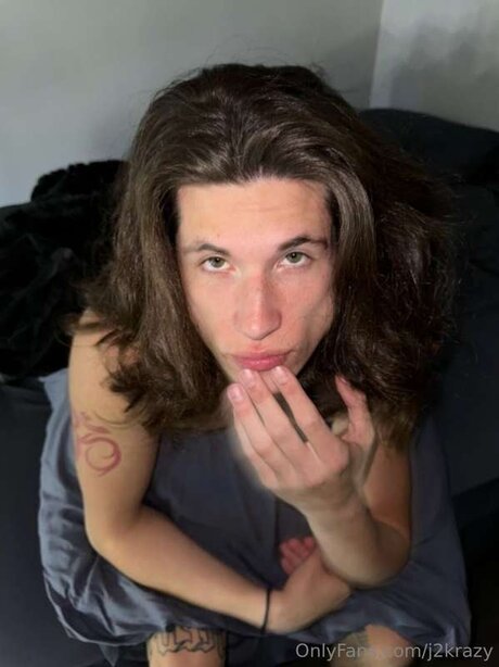 J2krazy 裸のスター 写真