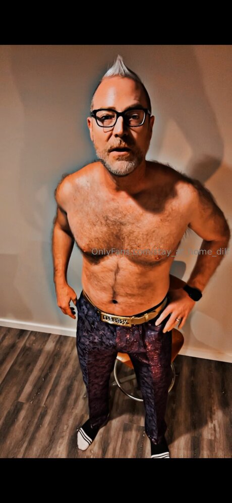 Stay At Home Dilf 美しい女優 写真