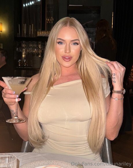 Tiaunariley かわいいスター 画像