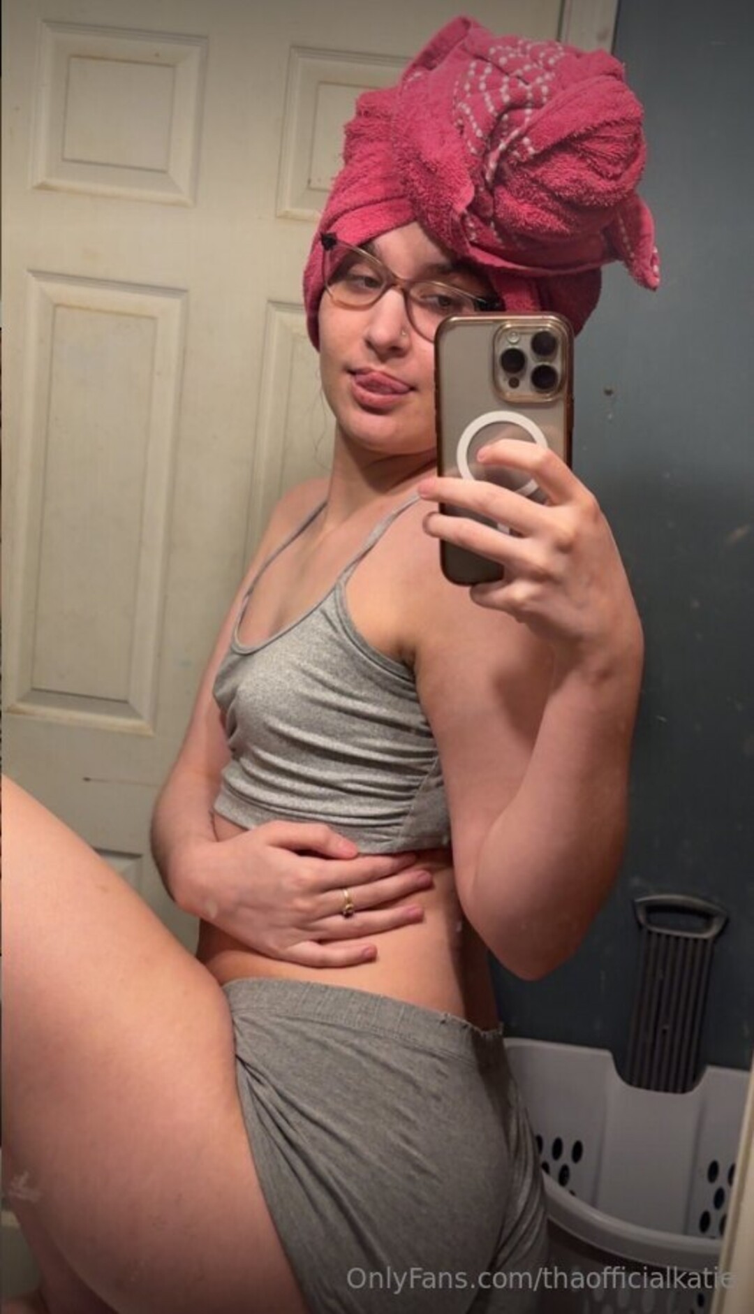 Thaofficialkatie 最高のポルノスター ギャラリー