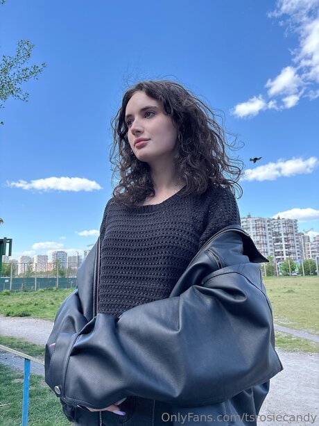 BBW パウグ オンリーファンズ えろ 写真