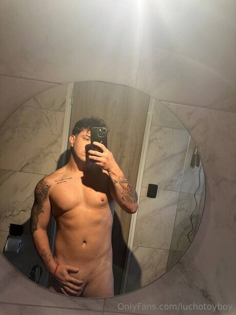 Luchotoyboy ポルノスター HD 写真