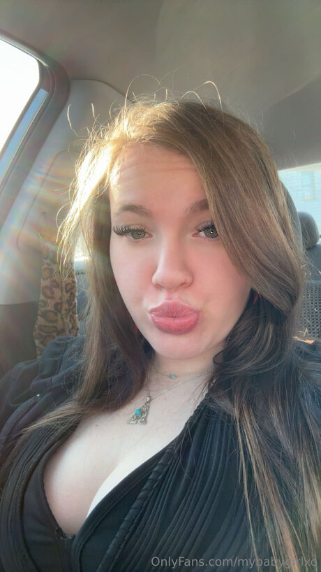 Mybabygirlxo エロティック女優 画像