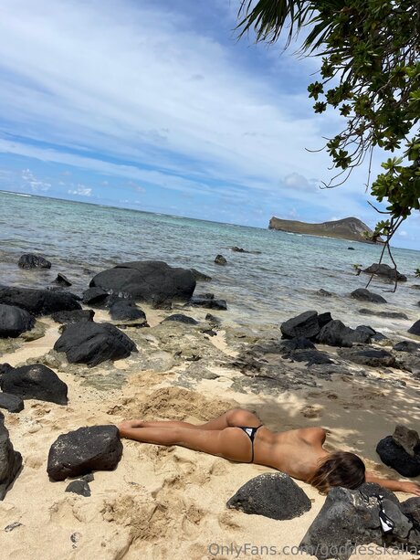 Goddesskalia ポルノ女優 画像