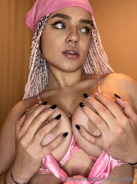 Ssunnybunny エロティックなポルノスター アーカイブ