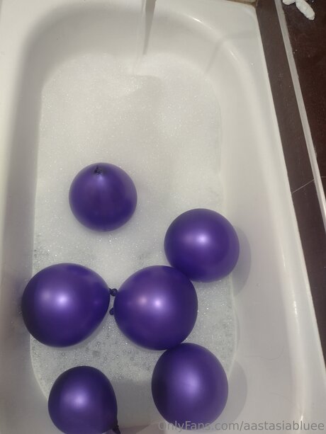 Aastasiabluee ポルノスター パーフェクト 写真