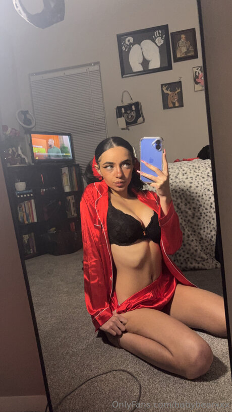 Babybearxxx 最高の女優 写真