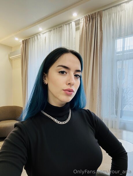 ママの足OnlyFans セクシーヌード 画像