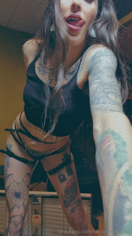 Taniamisstattoo 高品質モデル 写真