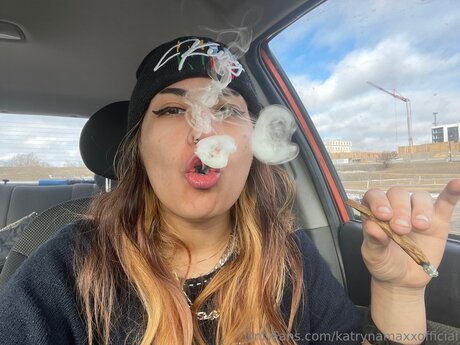 Katrynamaxxofficial ホットなポルノスター 写真
