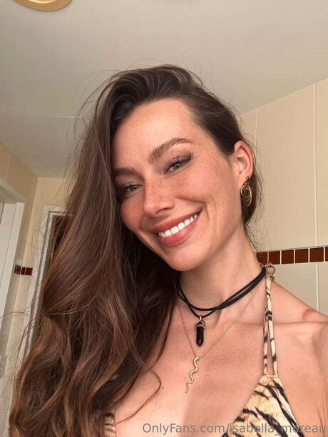 Isabella Moreau 裸のモデル 写真