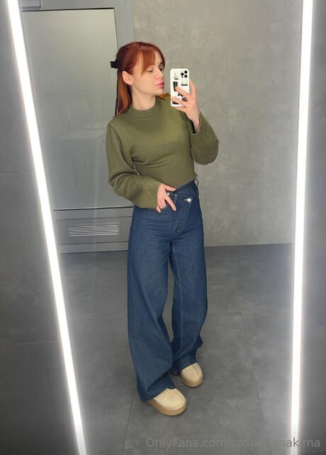 Cosplaymakima かわいいポルノスター 画像