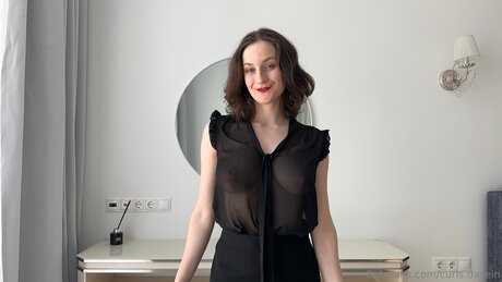 Curls Dasein かわいいポルノスター 写真