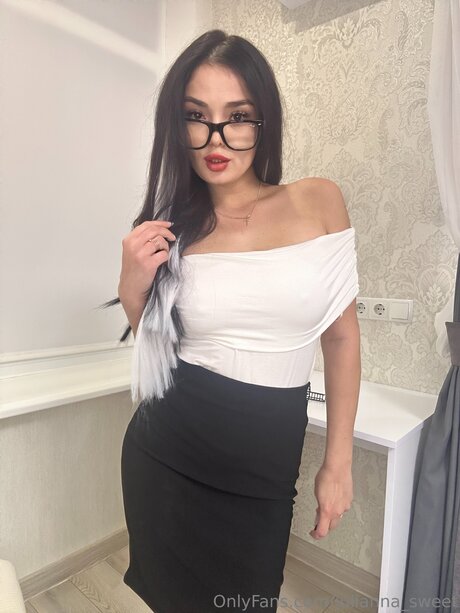 毛深い足のOnlyFans 無料セクシー 画像