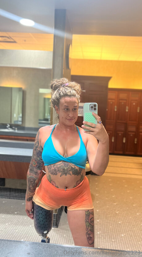 Flaminghoe123 セクシー女優 写真