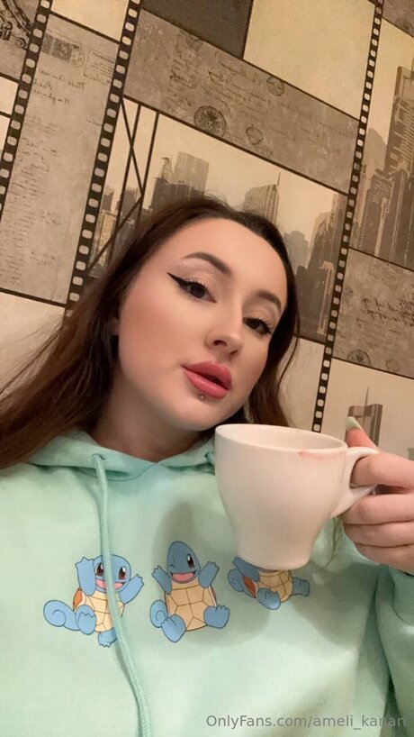 Ameli Kanari 独占ポルノスター 写真