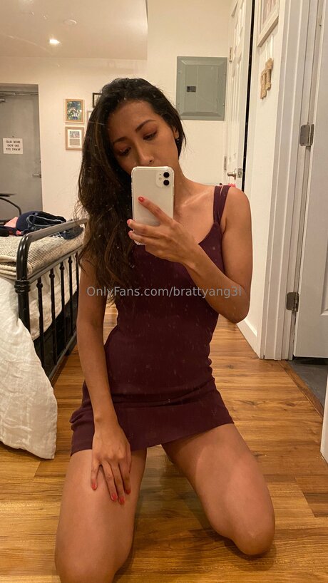 Brattyang3l ポルノスター 美しい ギャラリー