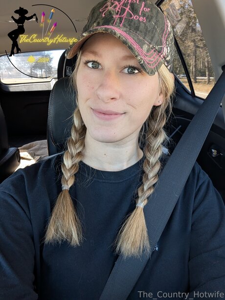 The Country Hotwife ポルノスター エロティック 画像