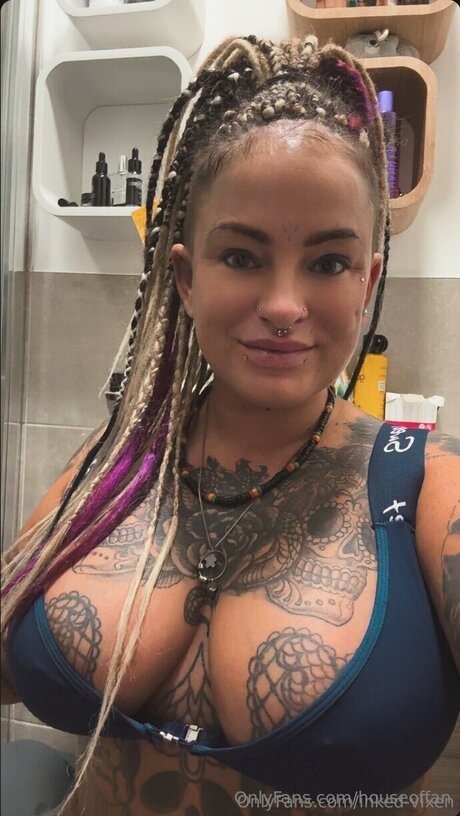 オンリーファンズでのセクスティング 無料セクシー 写真