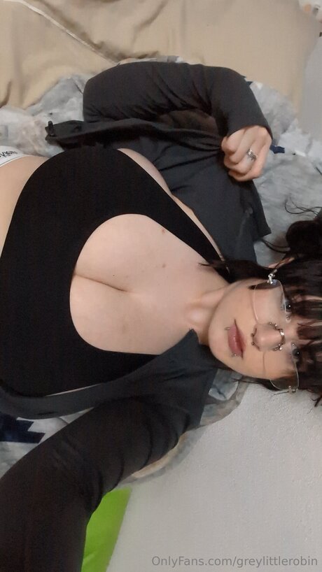 Greylittlerobin ポルノスター セクシー 画像