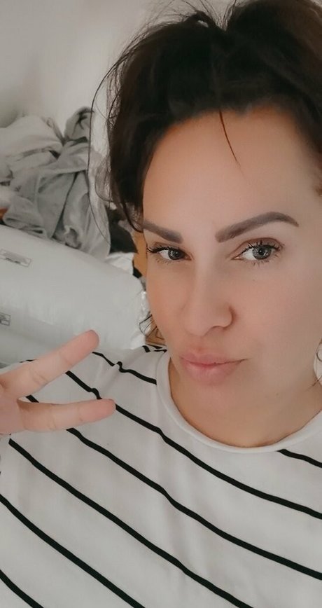 肉厚マンコオンリーファンズ 美しい裸 写真