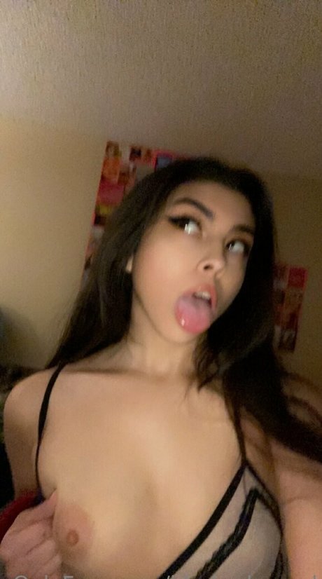 Blue Dream Hollywood ポルノスター 画像