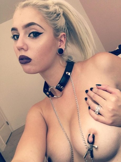 熟女クーガーオンリーファンズ セクシー アーカイブ