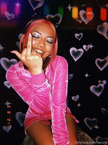 ajtaes taes2ly ポルノスター ギャラリー