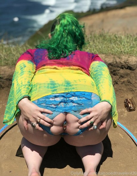 ビデオ通話 オンリーファンズ ポルノ 写真