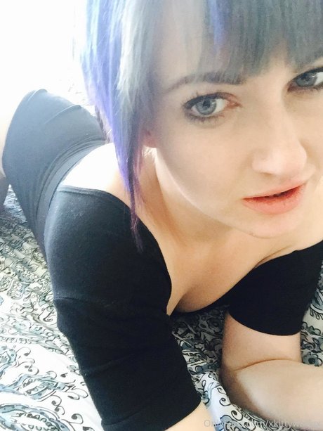 アナルトランスOnlyFans アートヌード 写真